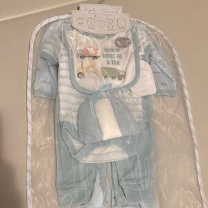Kyle & Deena 8 Piece Outfit Set with Vehicles Size 0-3 Months